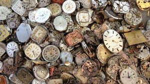 clocks-wide